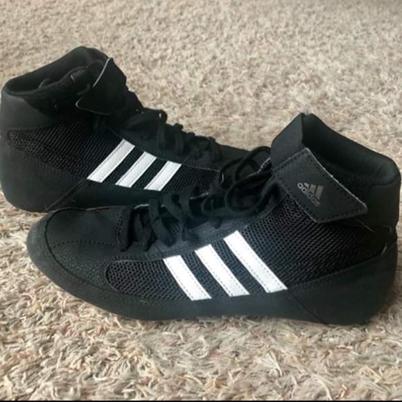 laceless wrestling shoes